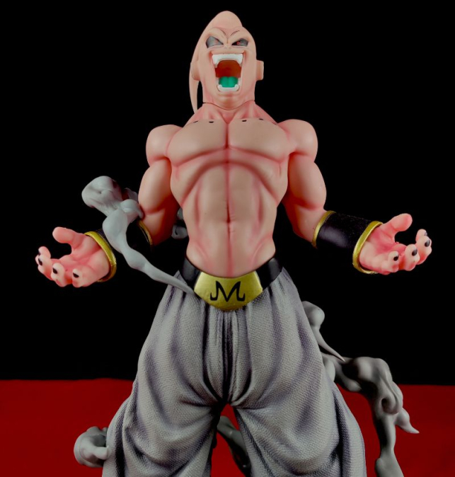 Figura  Super Buu Dragon...