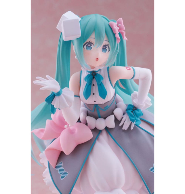 (PRE-VENTA) Figura Hatsune...